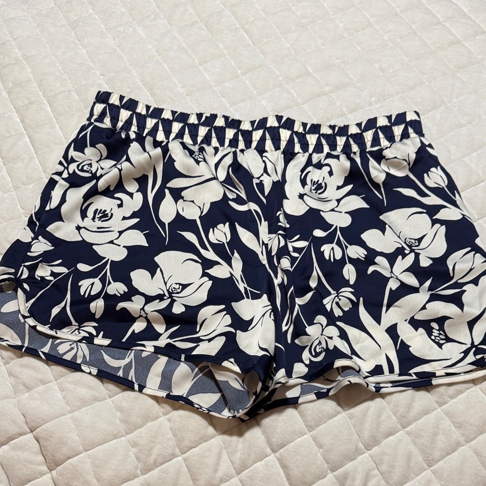 a new day Navy and White Floral High Waist Shorts